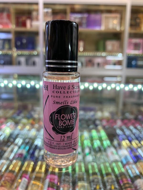 OFBOM12OW.jpg Flowerbomb 0.35 Fl. Oz. Rolletique- Oil Roll-on Women - Image 1